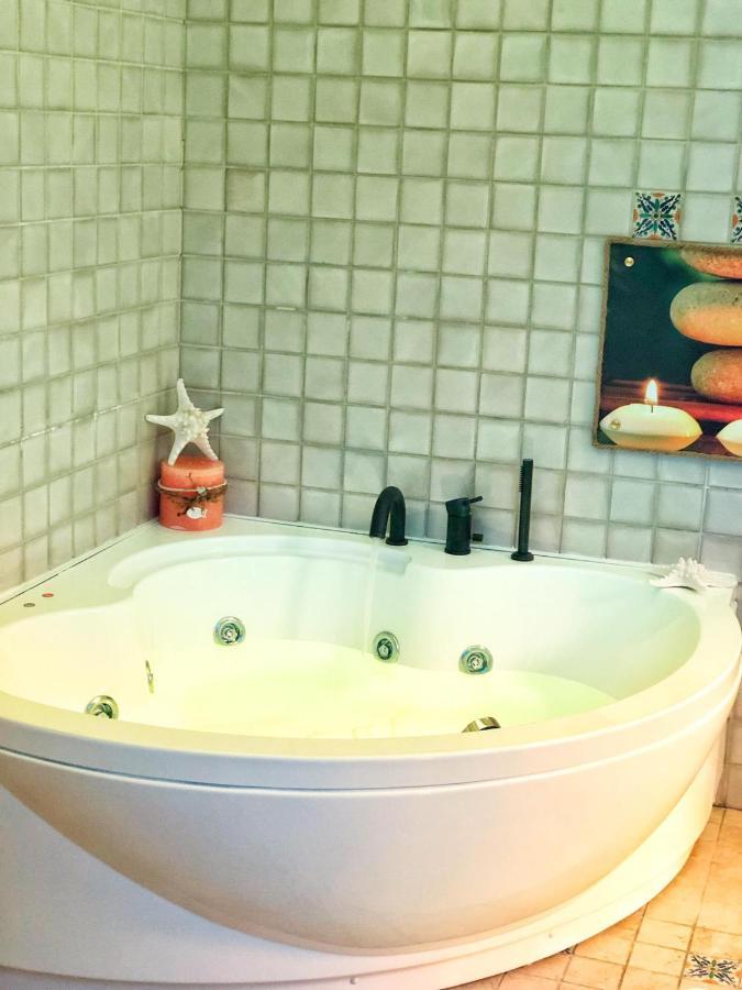Bed and Breakfast N&M Dimora Carrieri Luxury Monopoli Exteriér fotografie